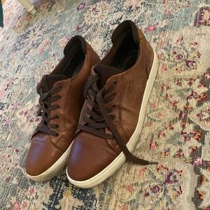 Steve Madden mens casual lace up. Size 13. Classic brown coloring